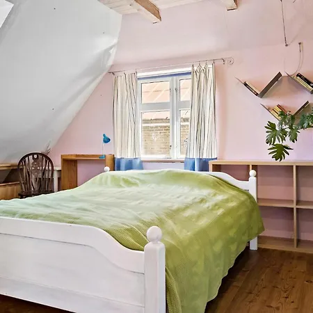 בית נופש Cozy In With Kitchen Sønderborg